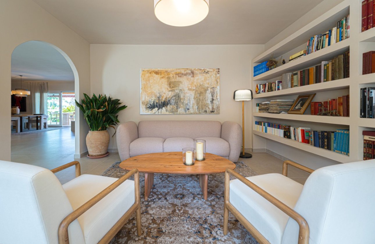 Resale - Villa -
Denia - Denia Centro