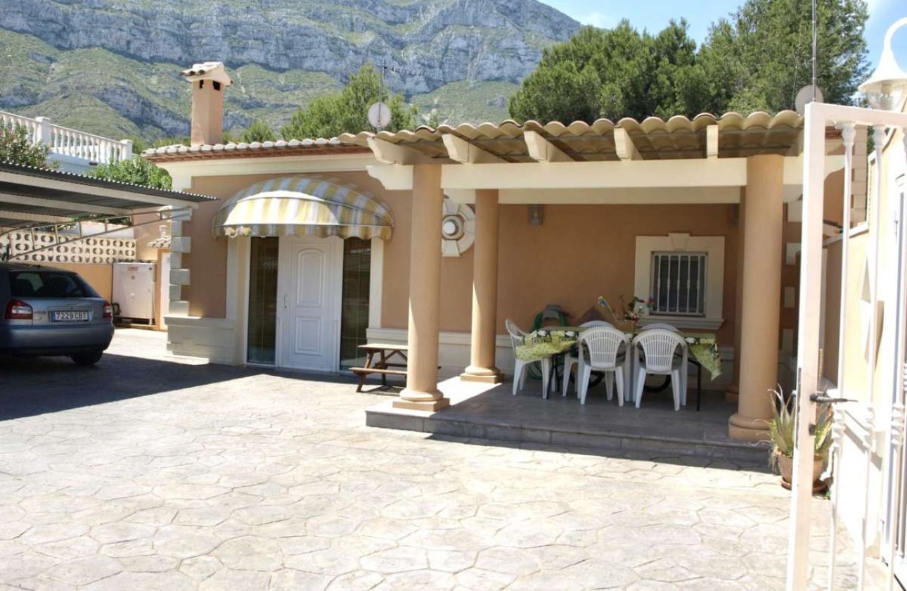 Resale - Villa -
Denia - Denia Centro