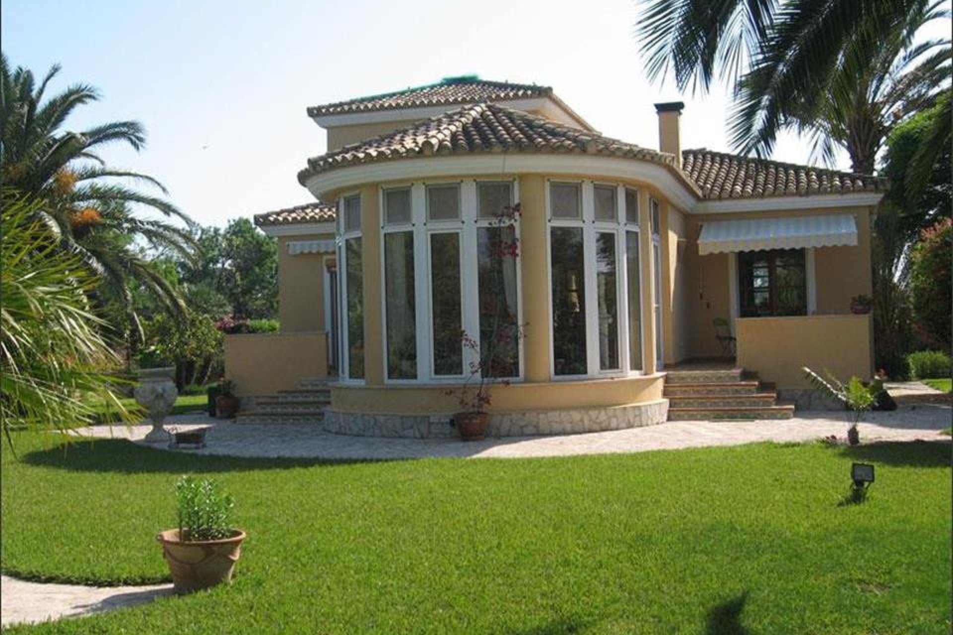 Resale - Villa -
Denia - Denia Centro