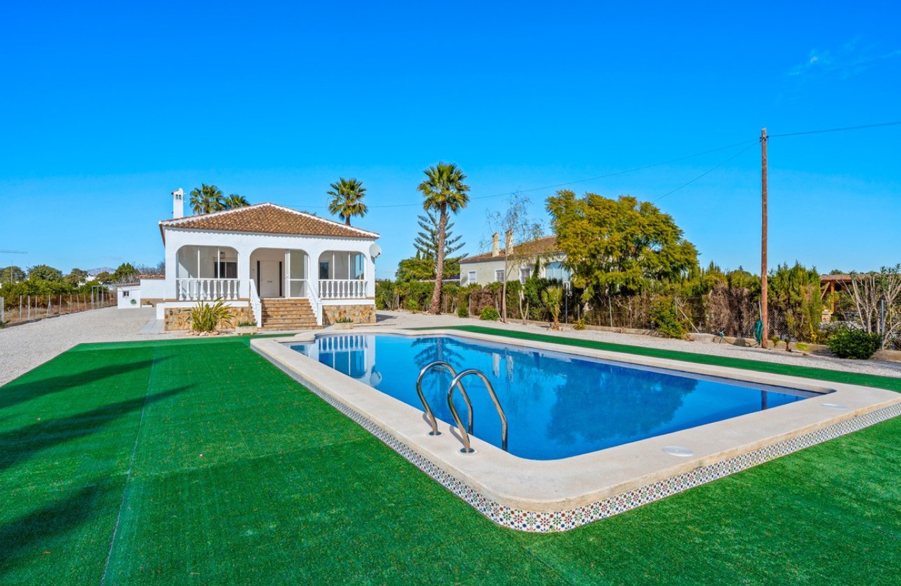 Resale - Villa -
Dolores - Dolores Centro