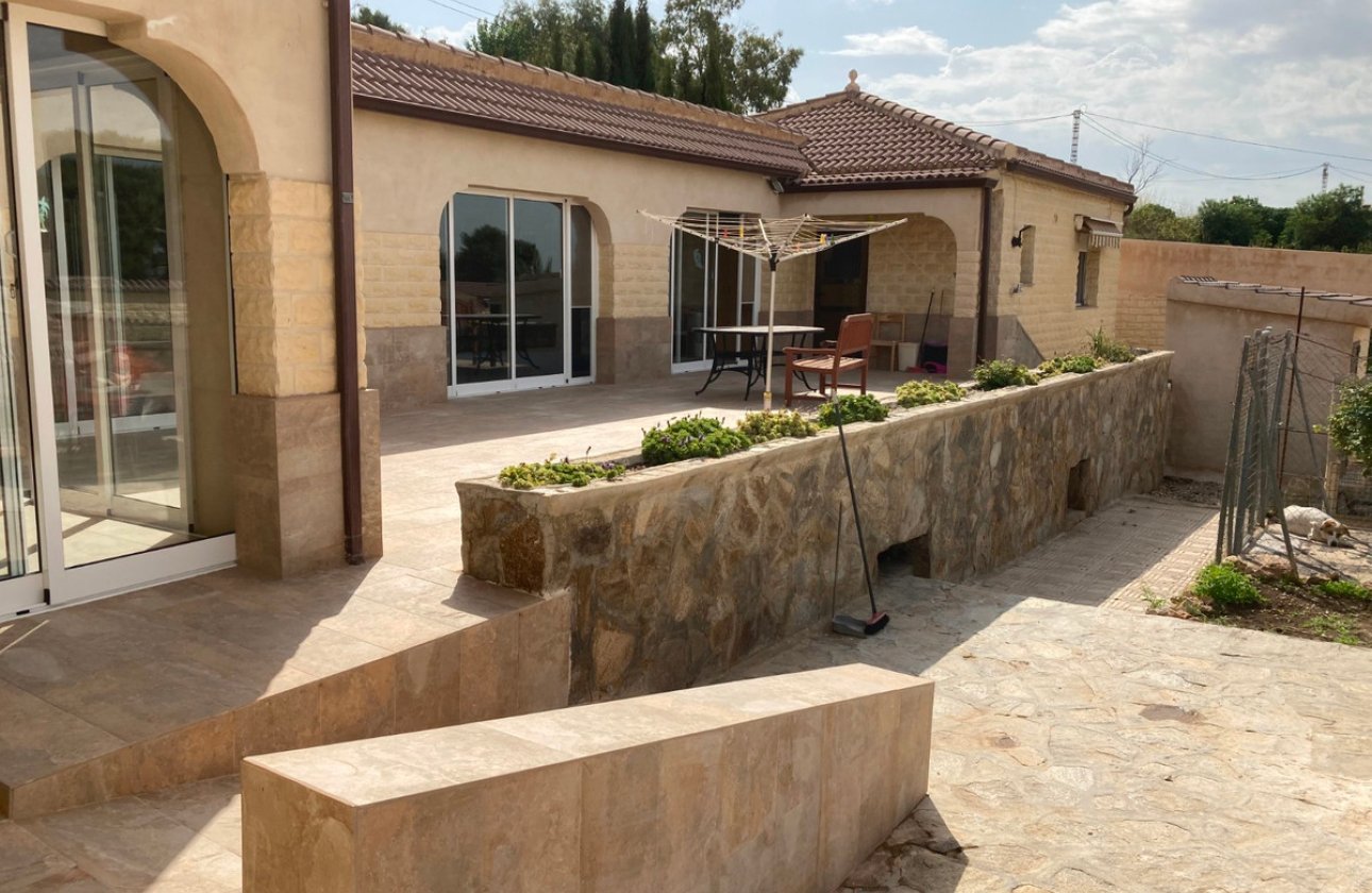 Resale - Villa -
Elche - Elche Centro