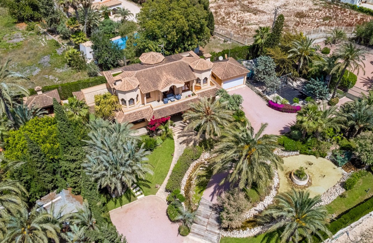 Resale - Villa -
Elche - Elche Centro