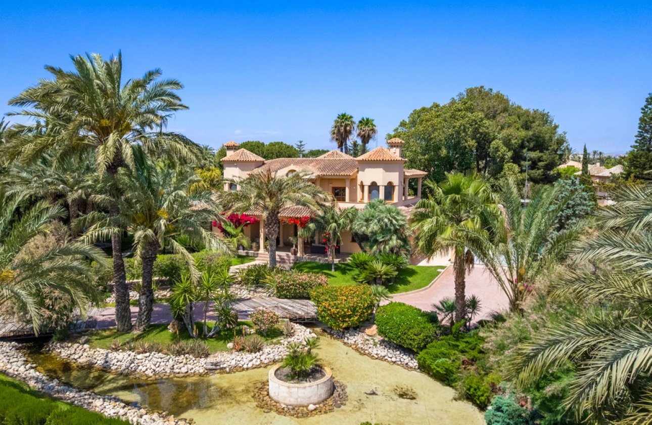 Resale - Villa -
Elche - Elche Centro