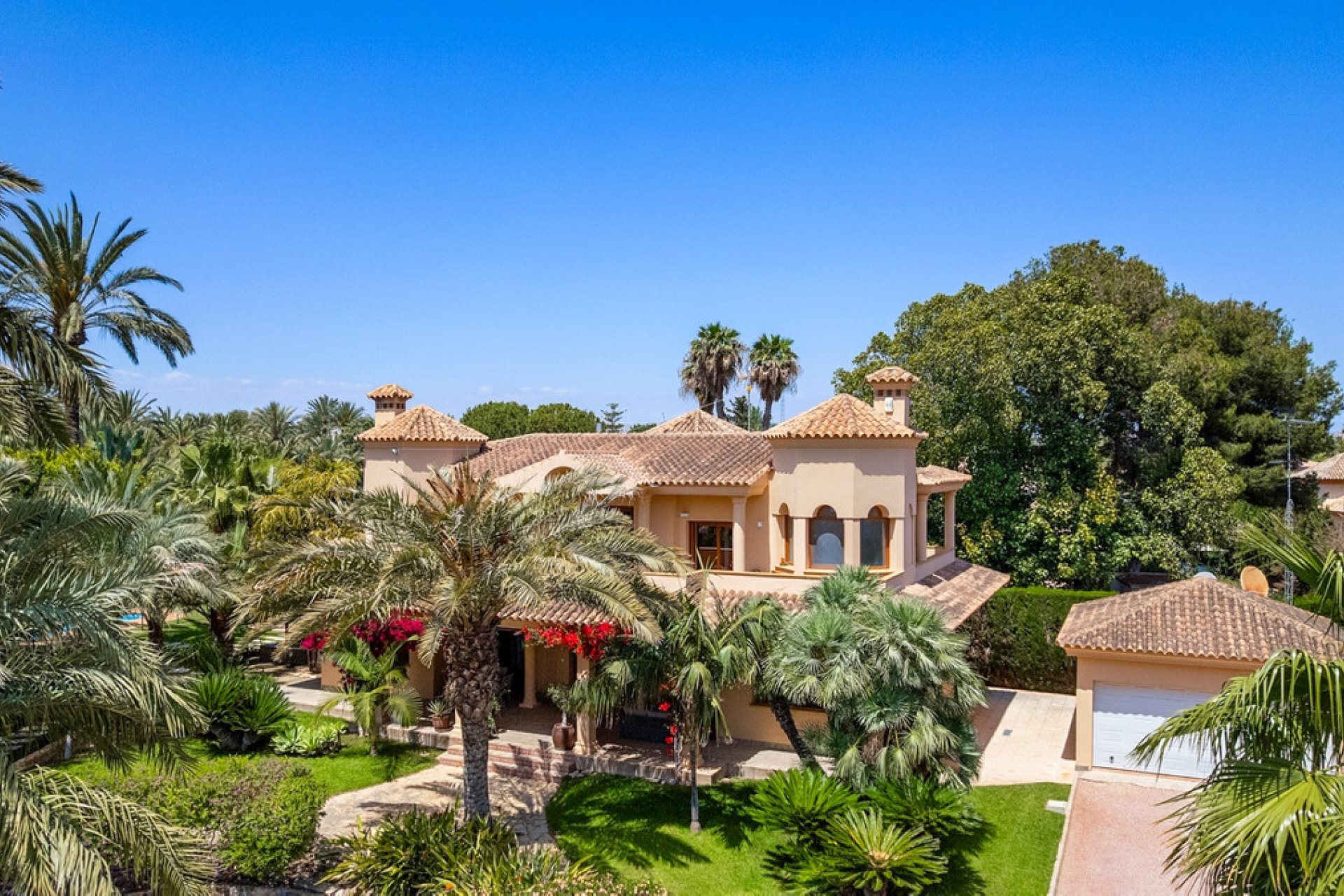 Resale - Villa -
Elche - Elche Centro