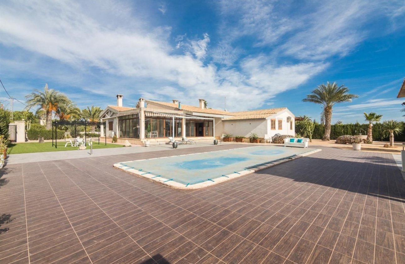 Resale - Villa -
Elche - Elche Centro