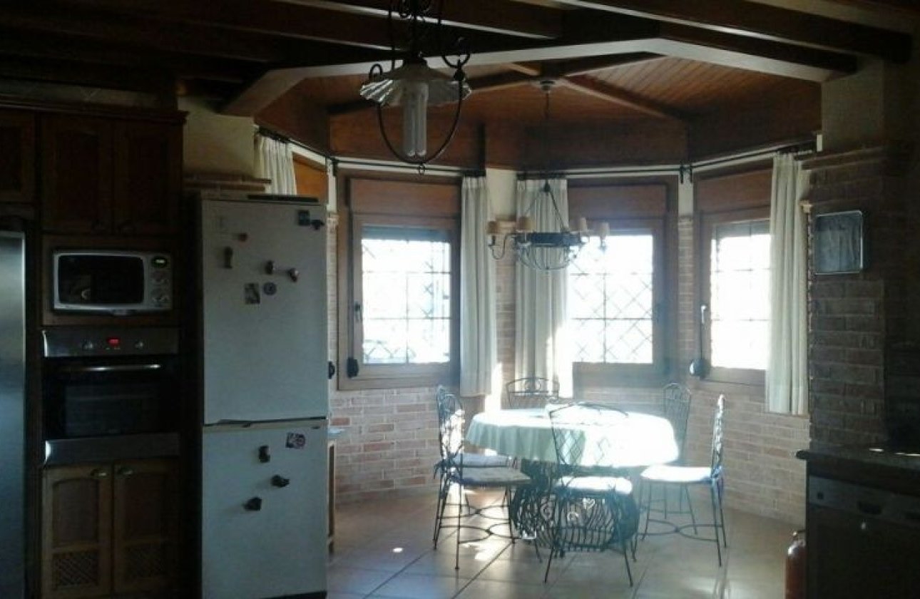 Resale - Villa -
Elche - Elche Centro