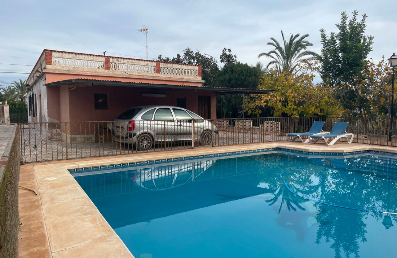 Resale - Villa -
Elche - Elche Centro