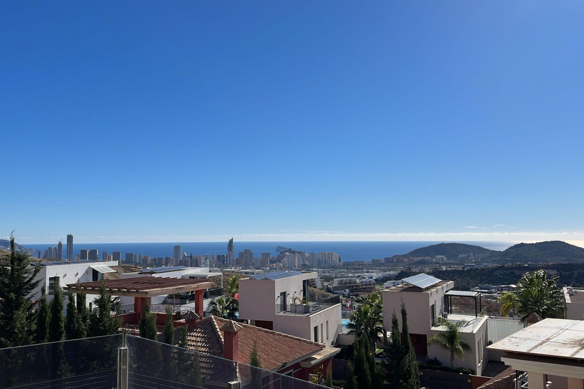 Resale - Villa -
Finestrat