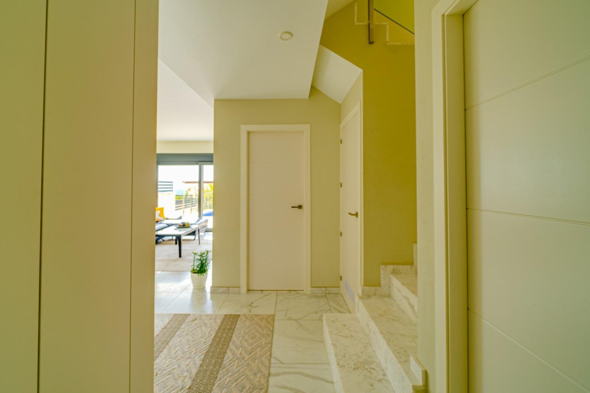 Resale - Villa -
Finestrat