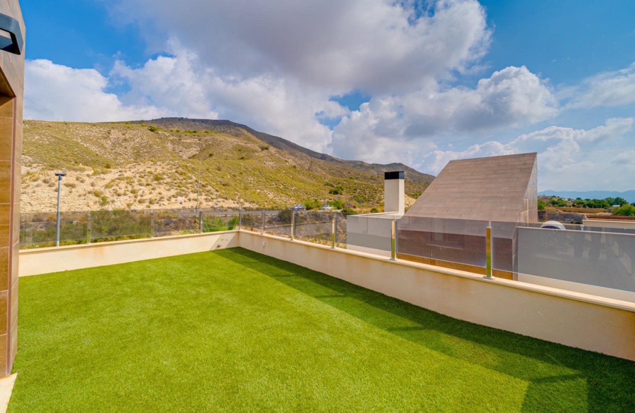 Resale - Villa -
Finestrat