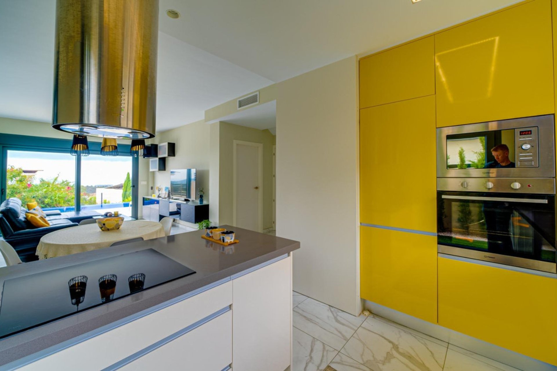 Resale - Villa -
Finestrat