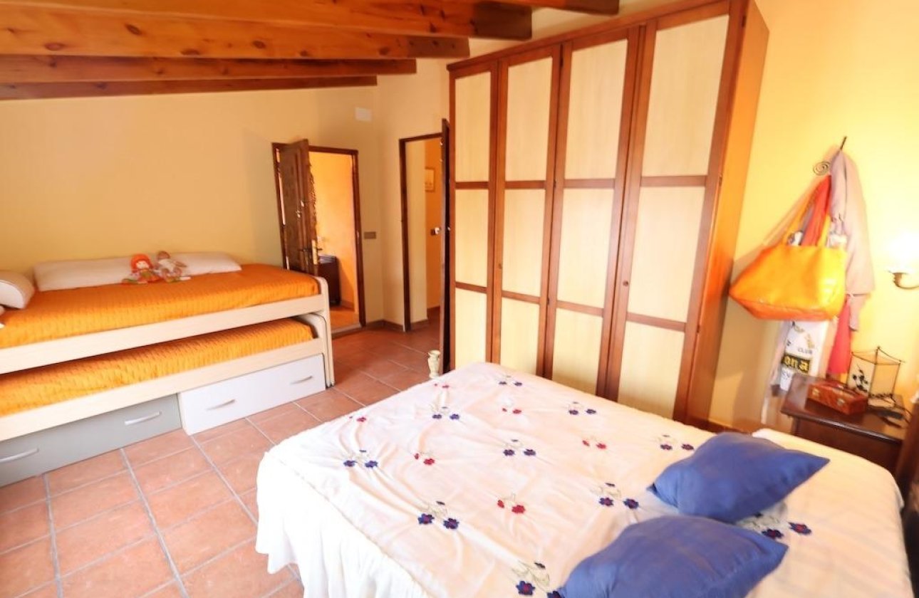 Resale - Villa -
Fortuna - La garapacha