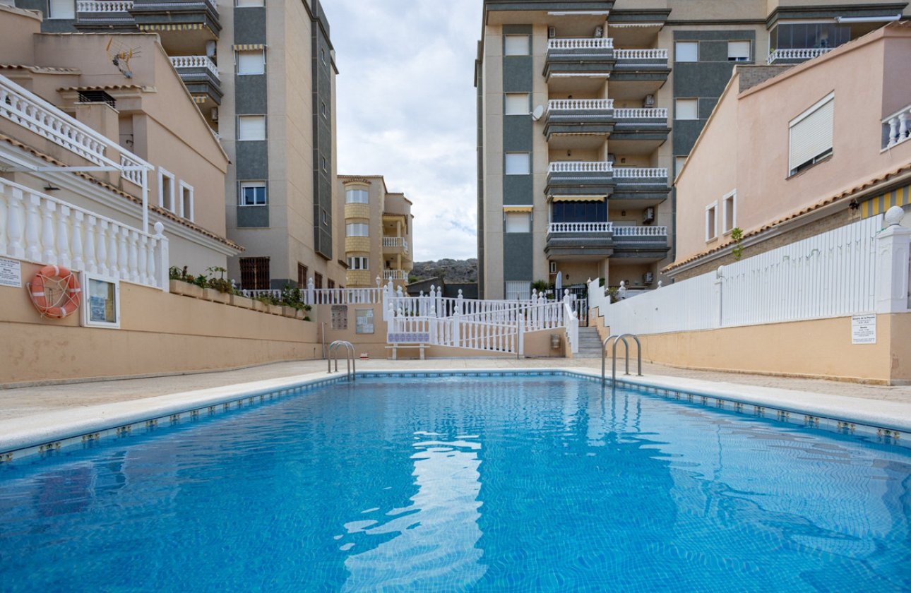 Resale - Villa -
Guardamar del Segura - Guardamar del Segura Centro