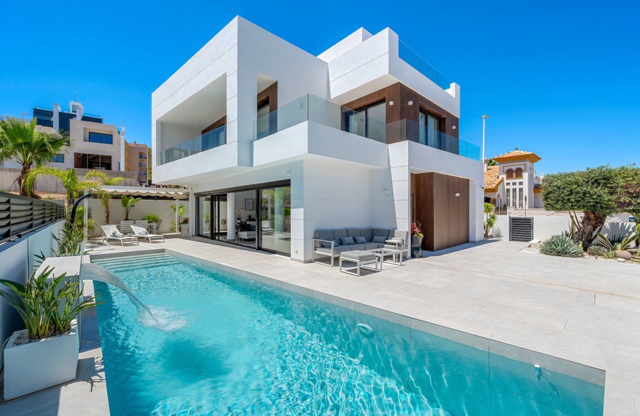 Resale - Villa -
Guardamar del Segura - Guardamar del Segura Centro