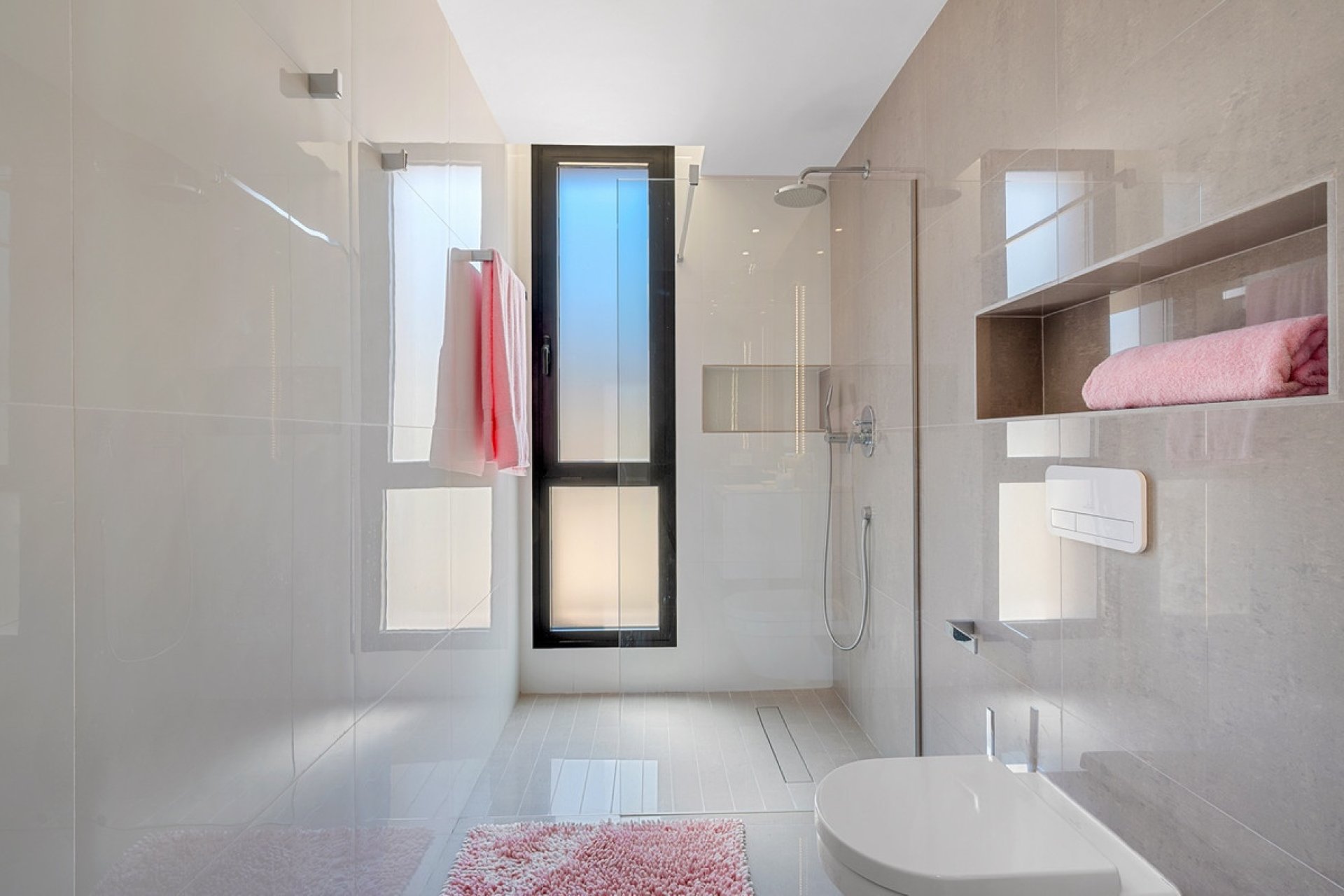 Resale - Villa -
Guardamar del Segura - Guardamar del Segura Centro