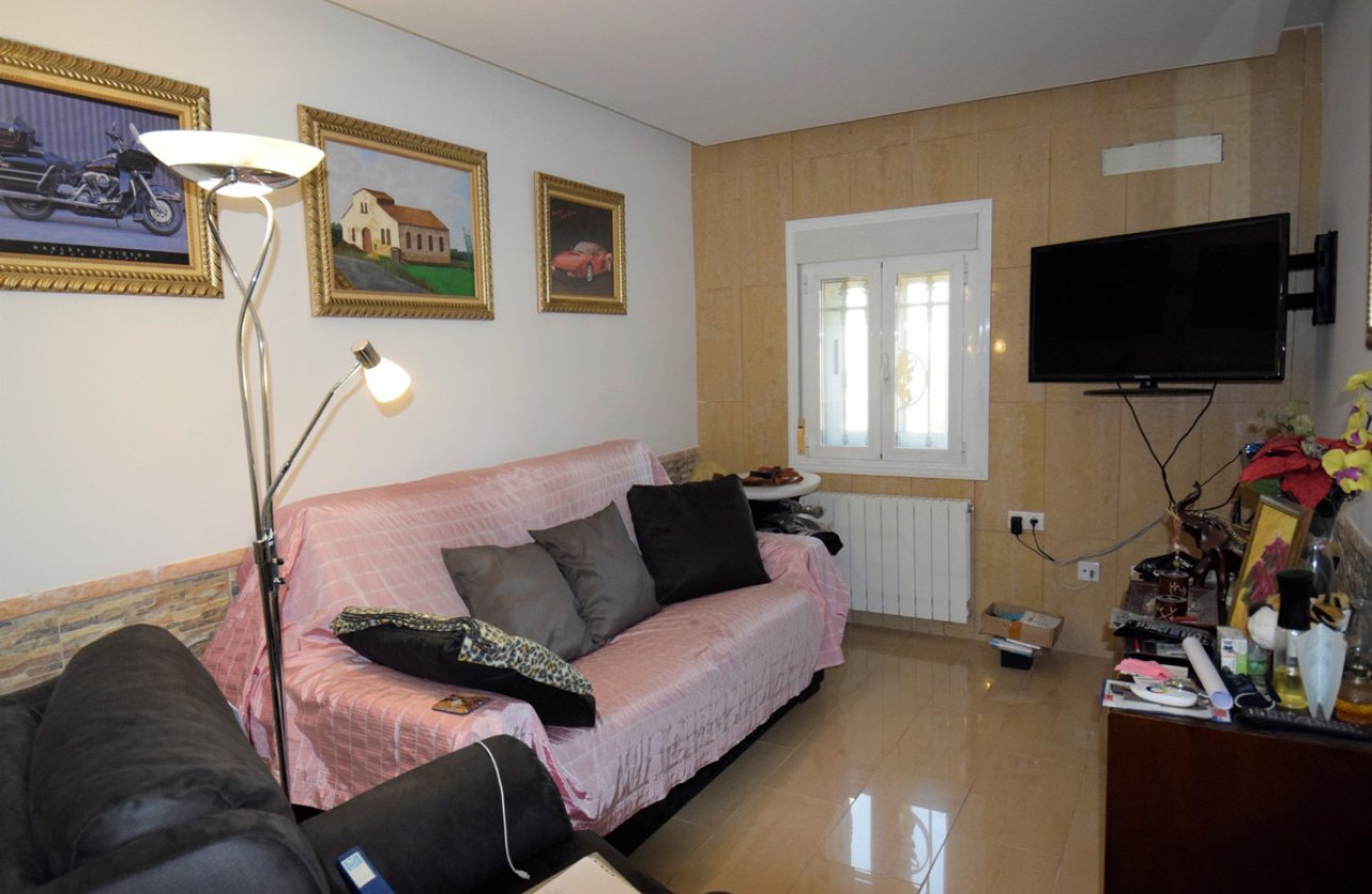 Resale - Villa -
Guardamar del Segura - Guardamar del Segura Centro