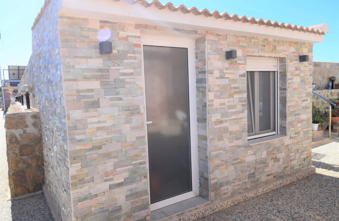 Resale - Villa -
Guardamar del Segura - Guardamar del Segura Centro
