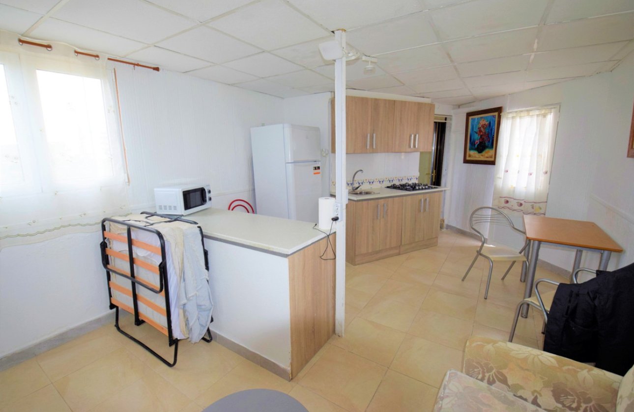 Resale - Villa -
Guardamar del Segura - Guardamar del Segura Centro