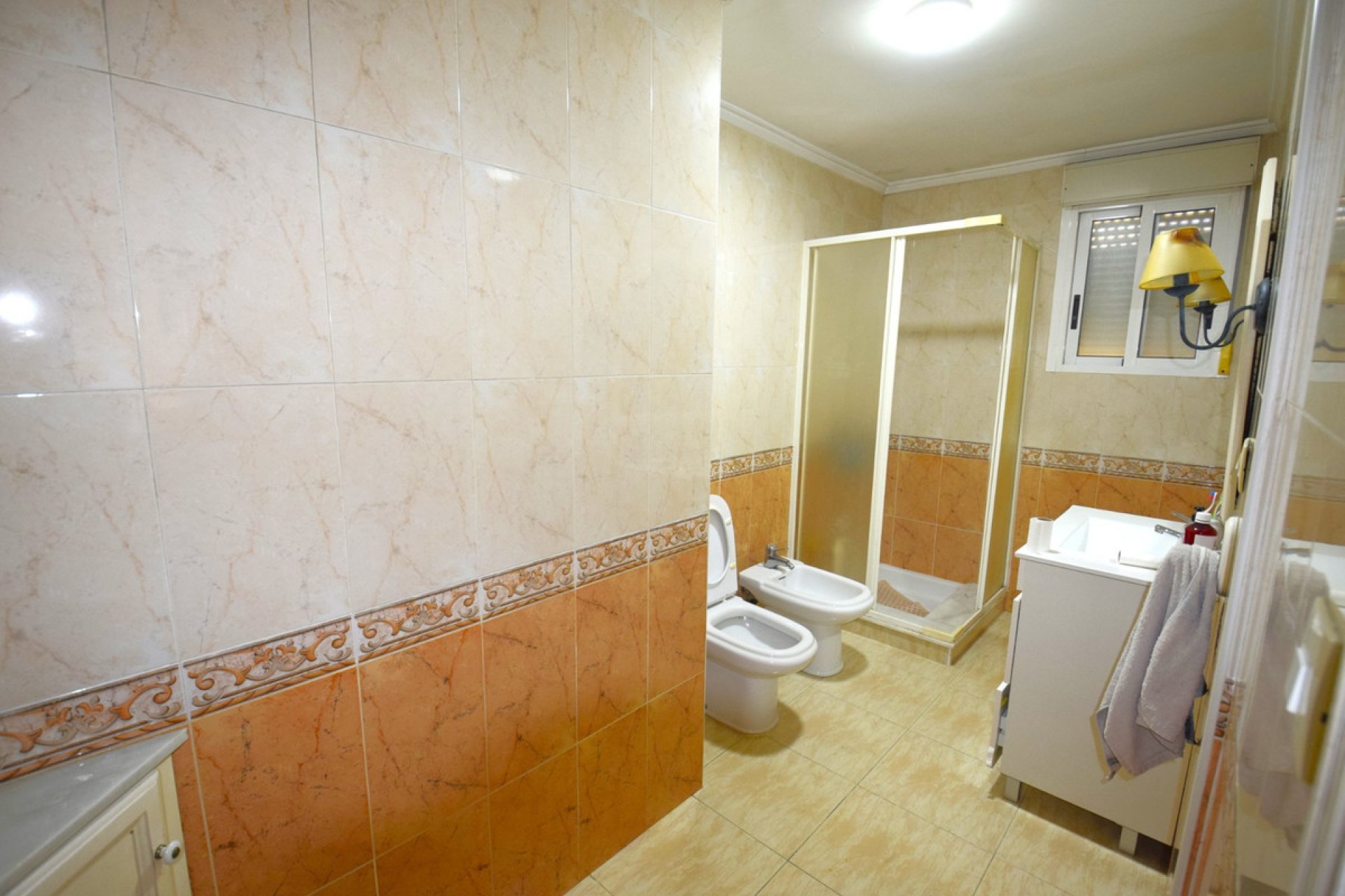 Resale - Villa -
Guardamar del Segura - Guardamar del Segura Centro