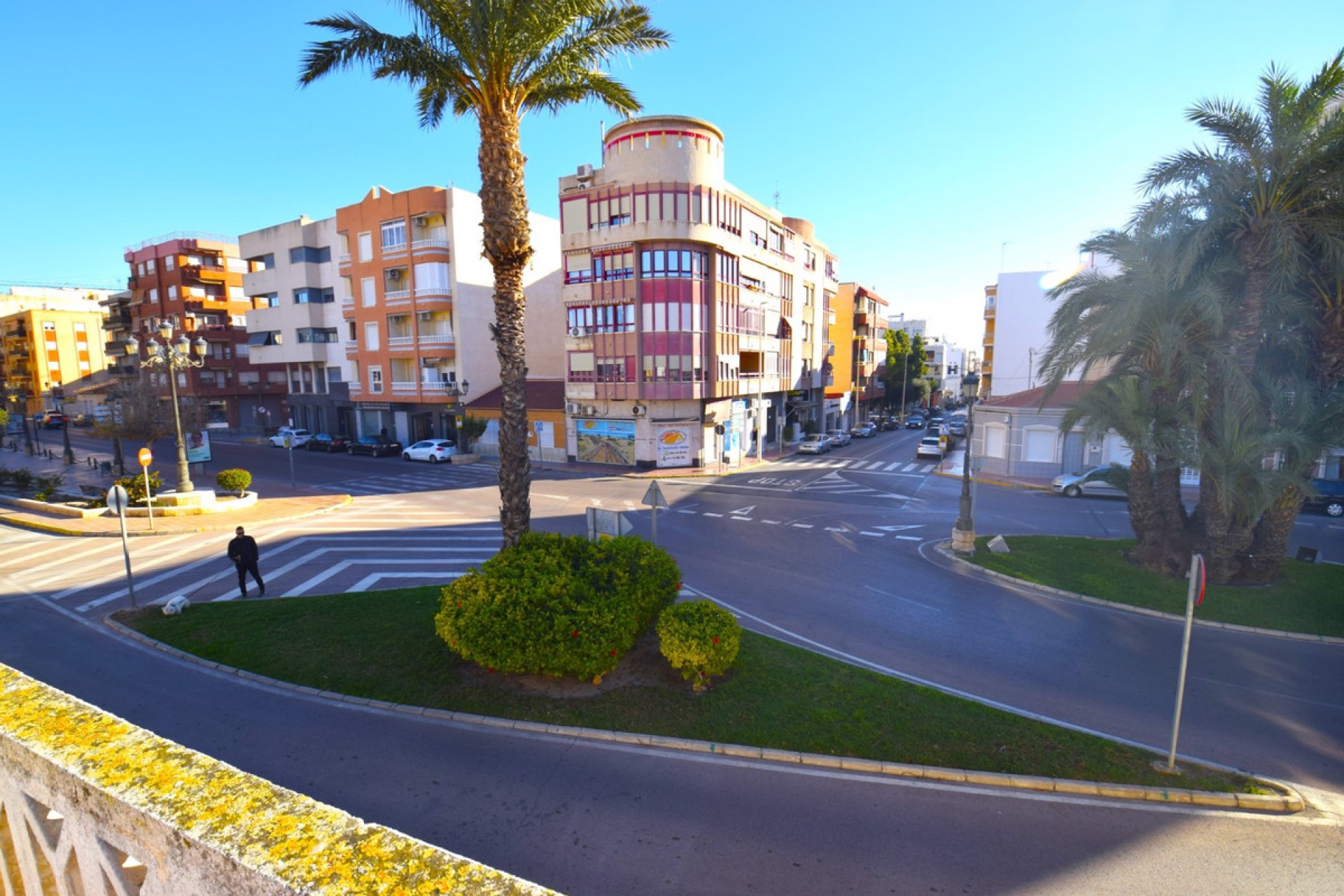 Resale - Villa -
Guardamar del Segura - Guardamar del Segura Centro