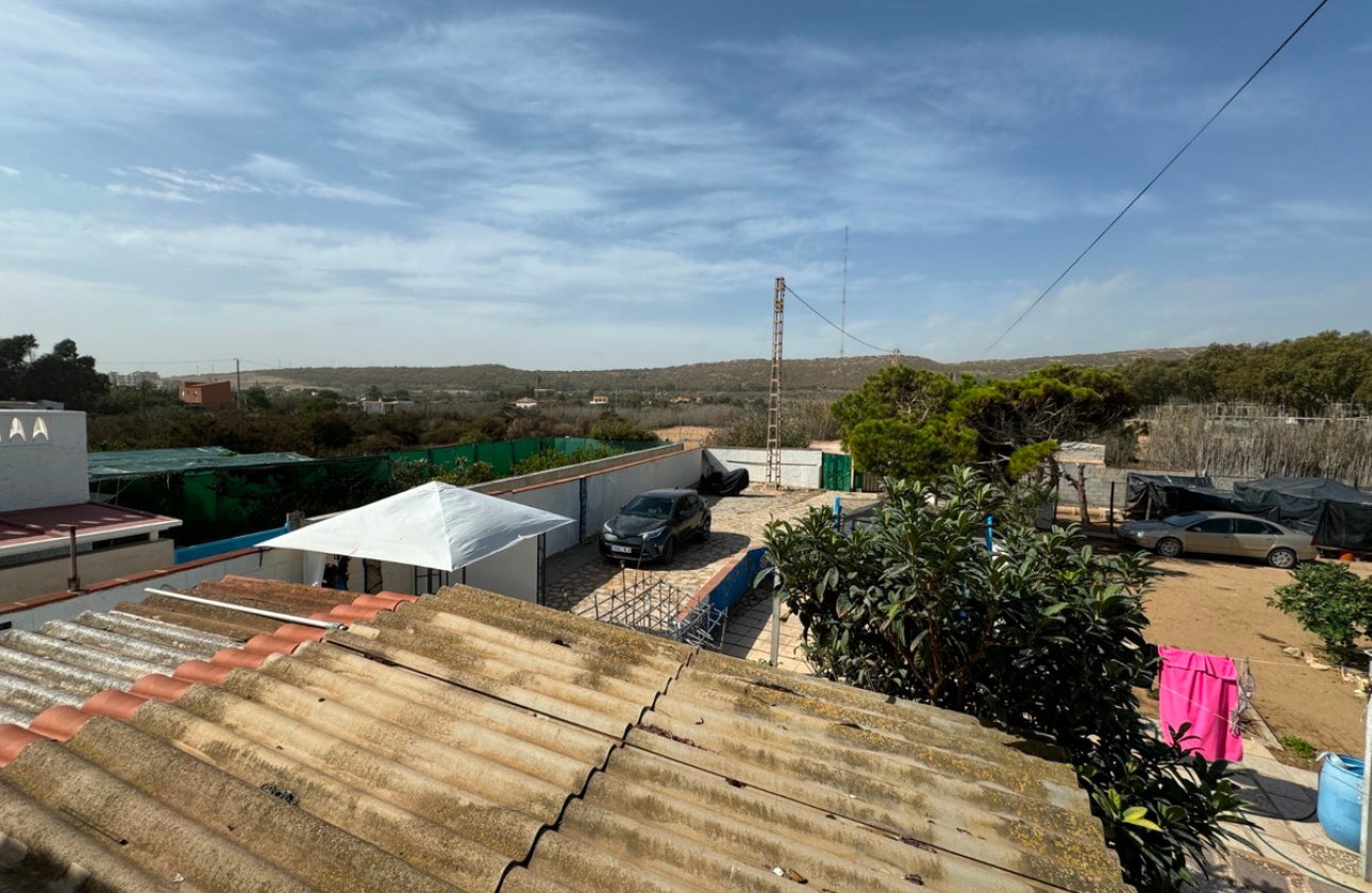 Resale - Villa -
Guardamar del Segura - Guardamar del Segura Centro