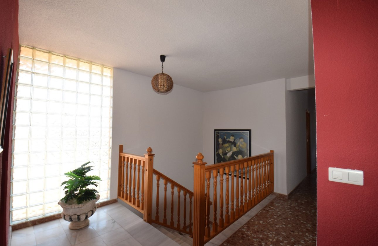 Resale - Villa -
Guardamar del Segura - Guardamar del Segura Centro