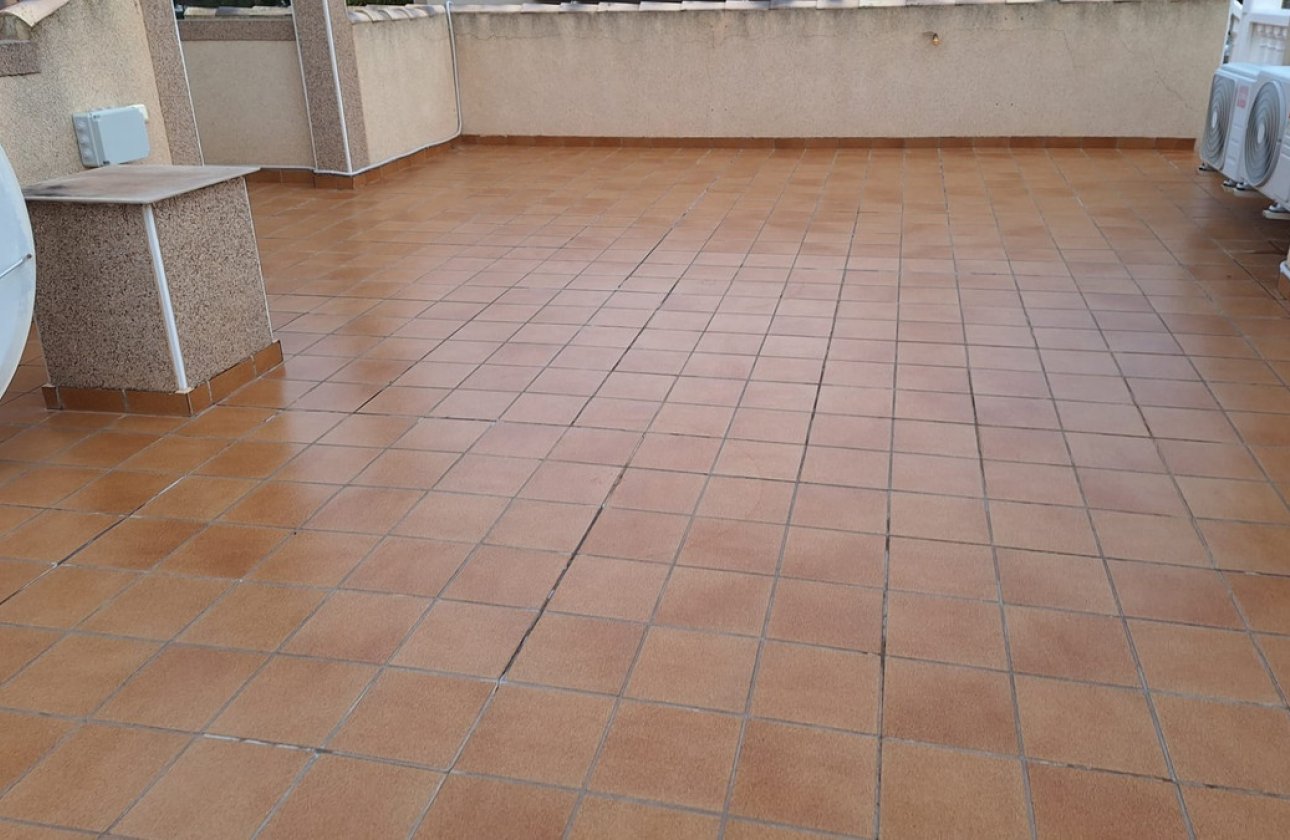 Resale - Villa -
Guardamar del Segura - Guardamar del Segura Centro