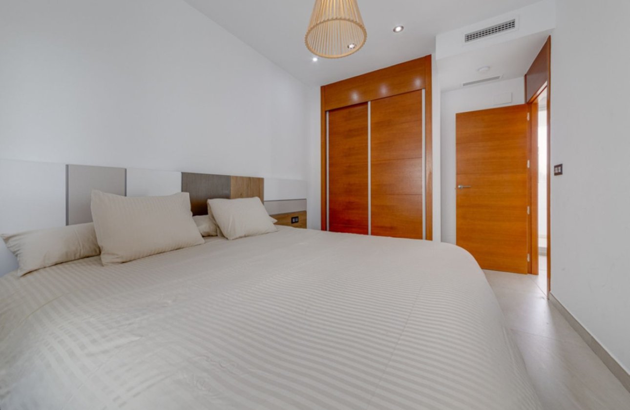 Resale - Villa -
Guardamar del Segura - Urbanización El Raso