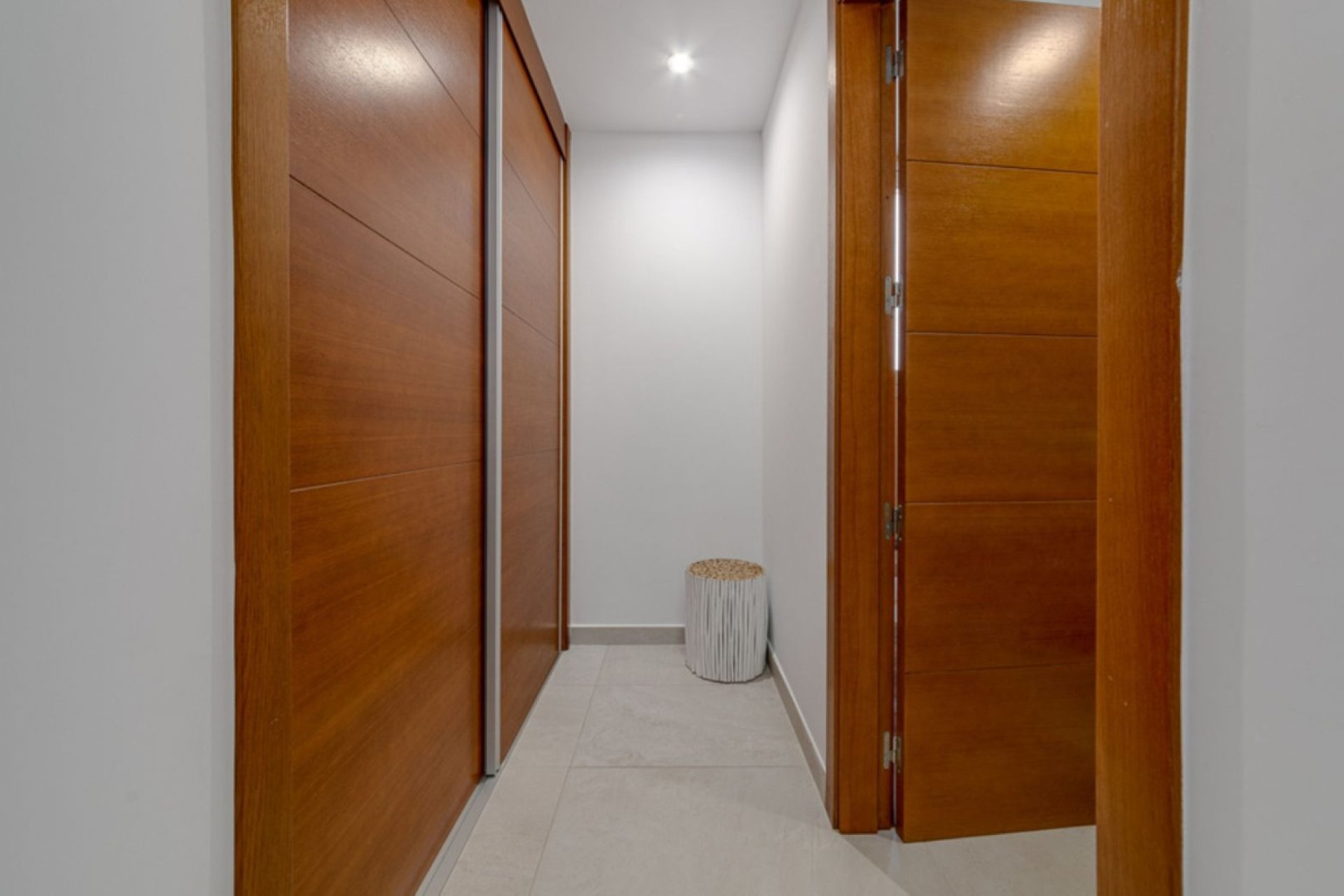 Resale - Villa -
Guardamar del Segura - Urbanización El Raso