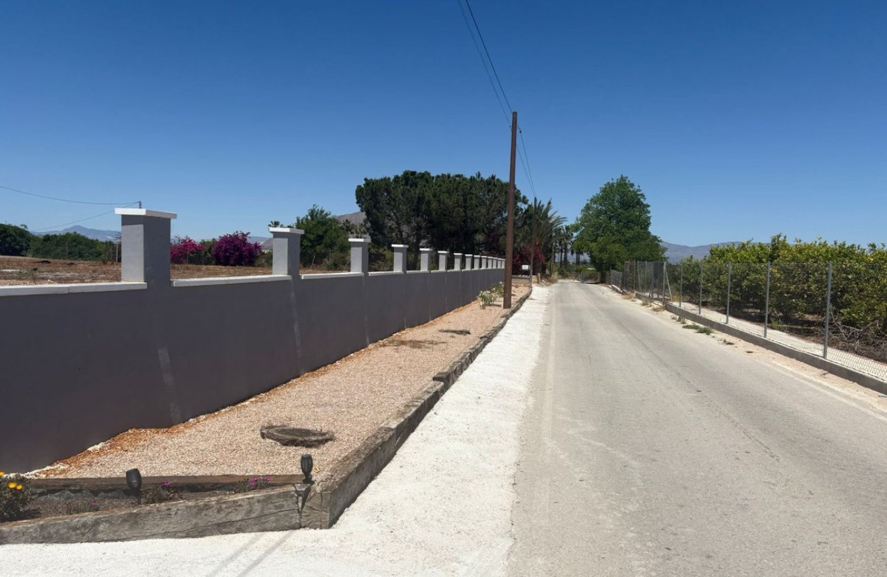 Resale - Villa -
Jacarilla