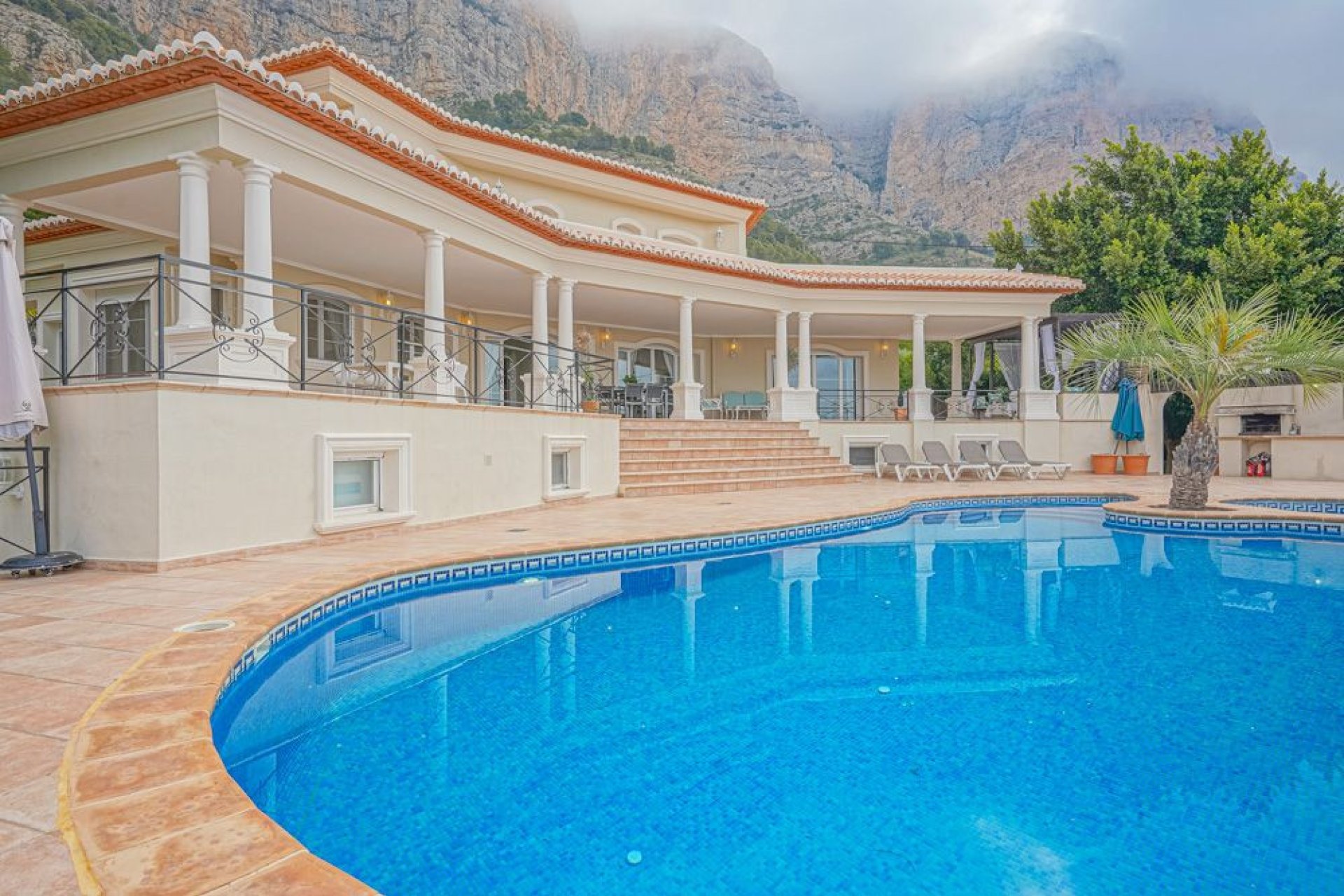 Resale - Villa -
Jávea - Xàbia - Jávea - Xàbia Centro