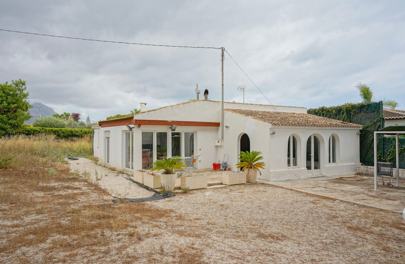 Resale - Villa -
Jávea - Xàbia - Jávea - Xàbia Centro
