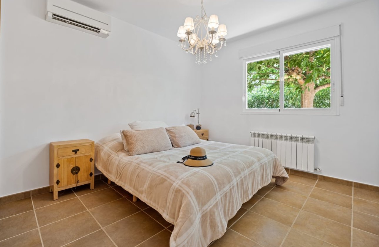 Resale - Villa -
Jávea - Xàbia - Jávea - Xàbia Centro