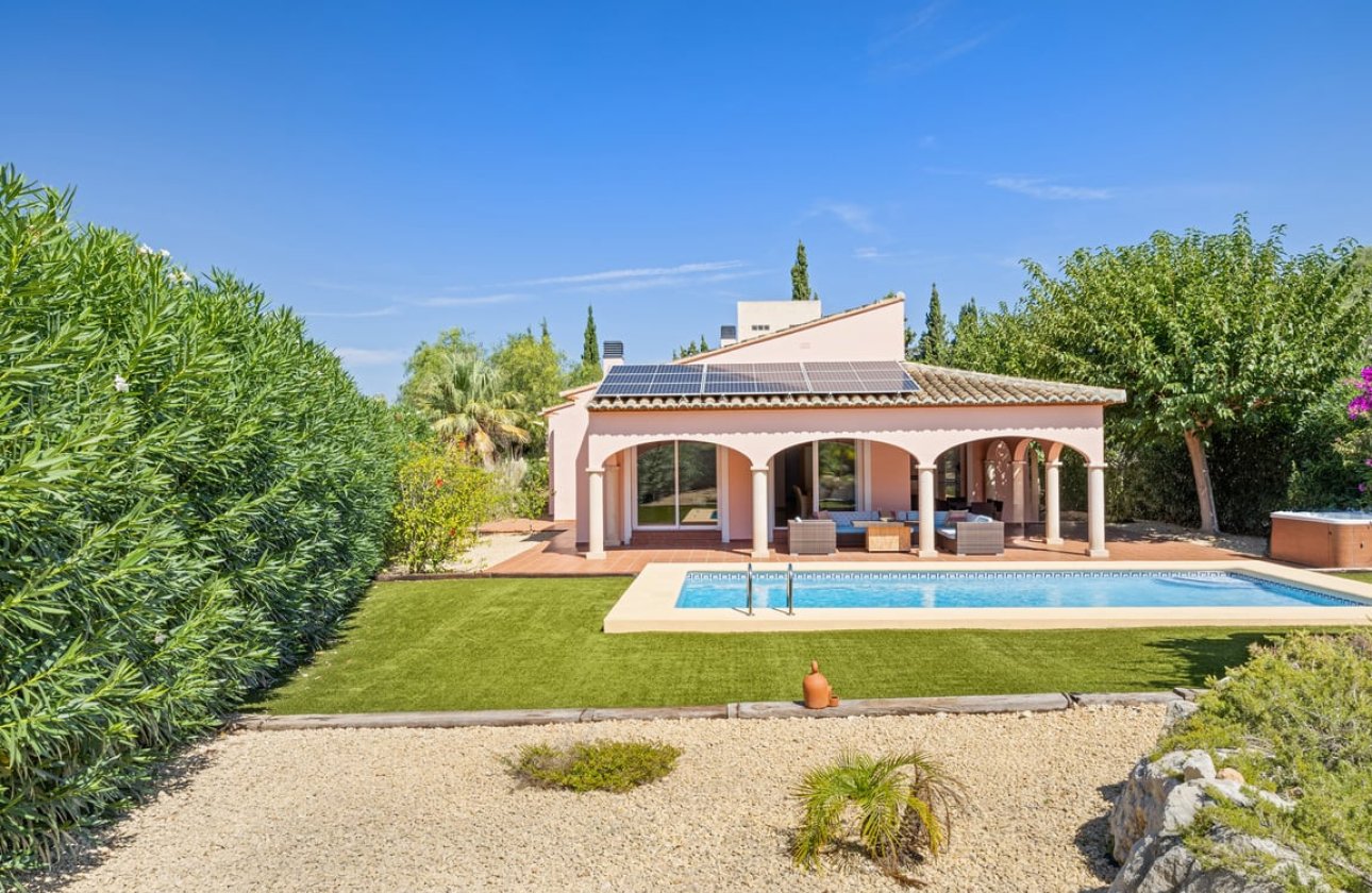 Resale - Villa -
Jávea - Xàbia - Jávea - Xàbia Centro