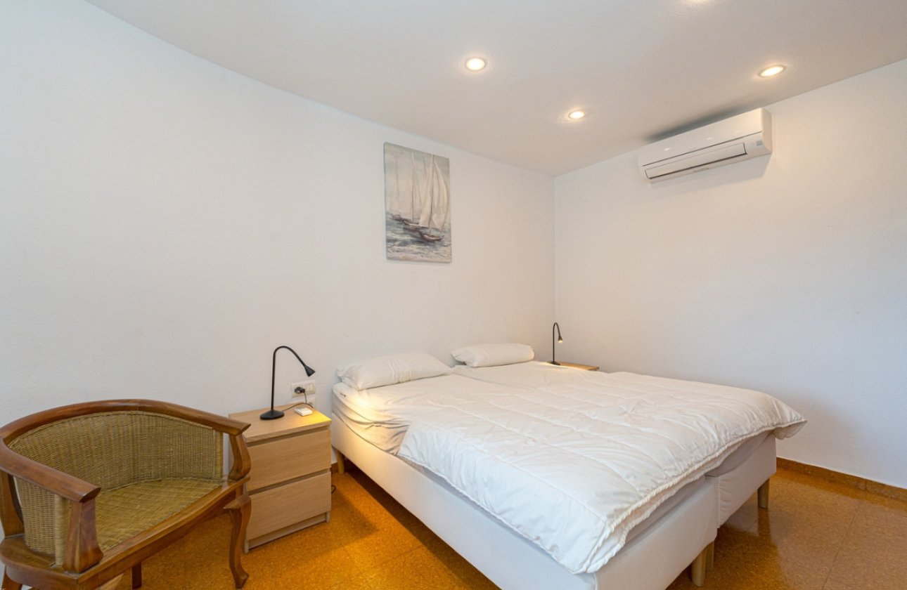 Resale - Villa -
Jávea - Xàbia - Jávea - Xàbia Centro