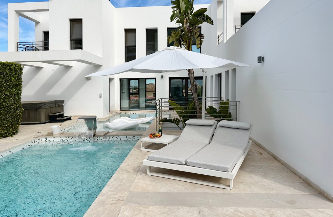 Resale - Villa -
Jávea - Xàbia - Jávea - Xàbia Centro