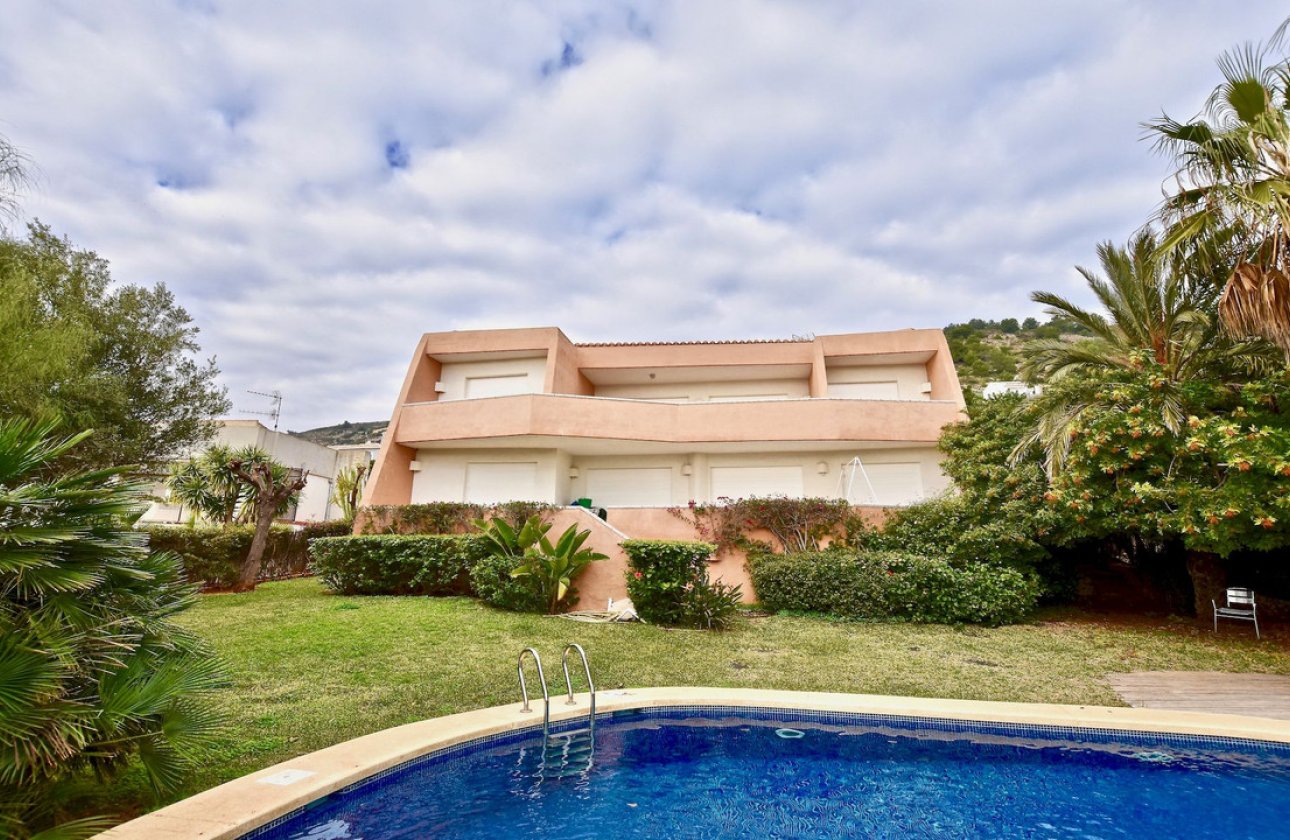 Resale - Villa -
Jávea - Xàbia - Jávea - Xàbia Centro