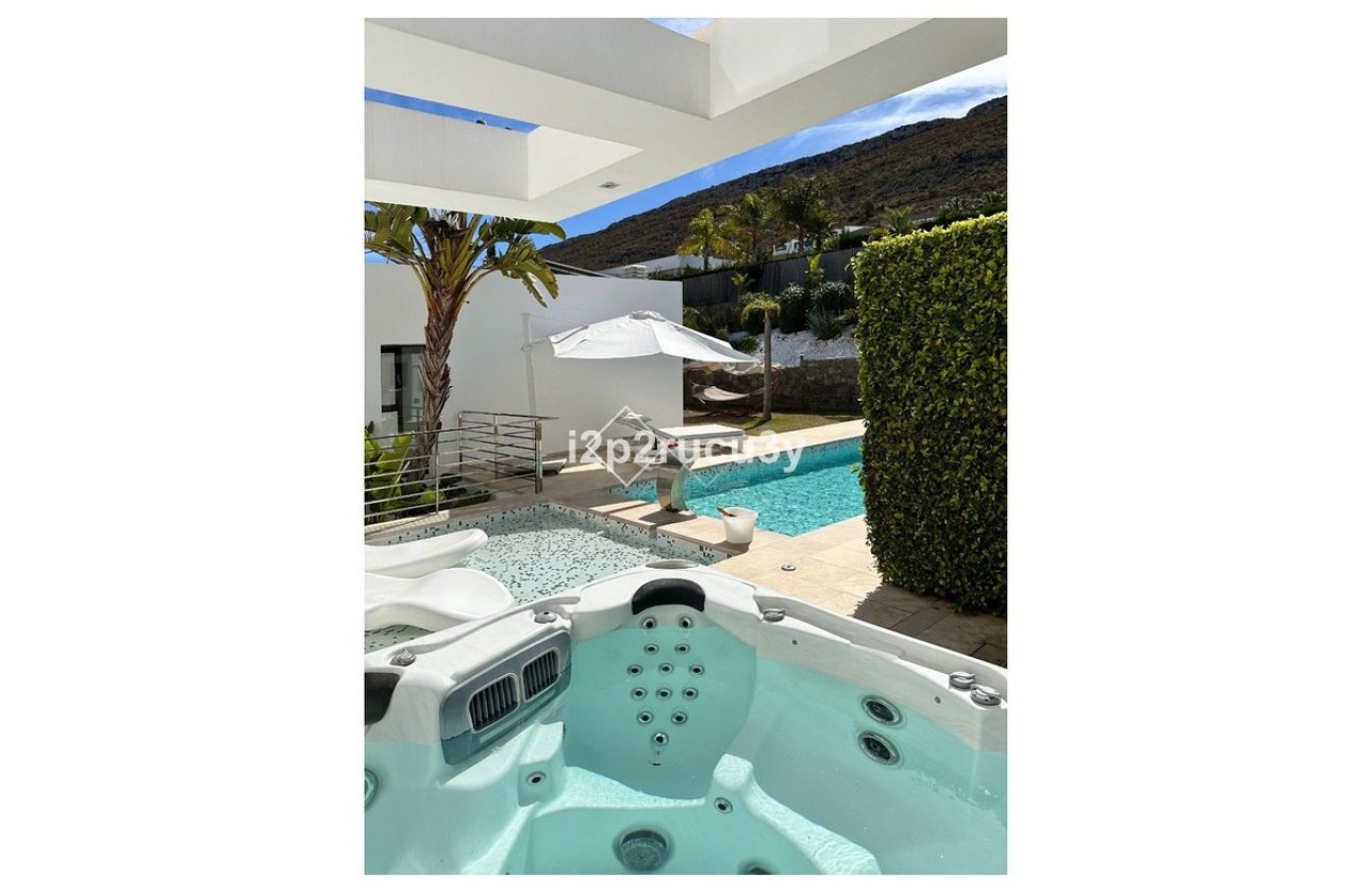 Resale - Villa -
Jávea - Xàbia - Jávea - Xàbia Centro