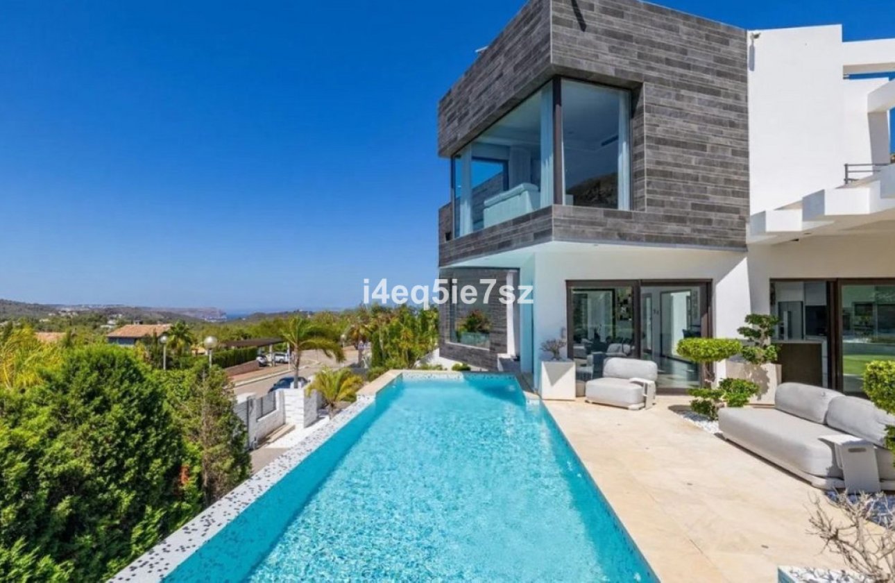 Resale - Villa -
Jávea - Xàbia - Jávea - Xàbia Centro