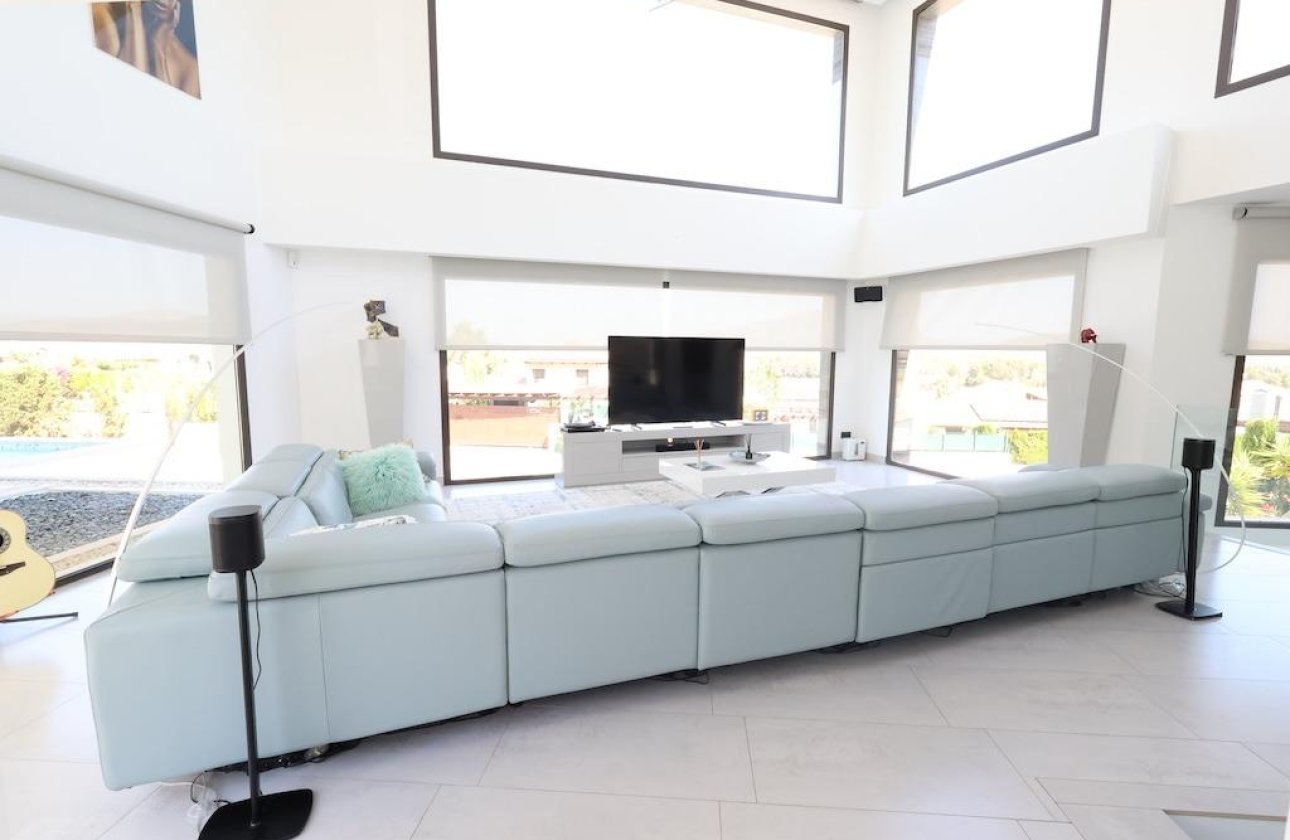 Resale - Villa -
Jávea - Xàbia - Monte Olimpo