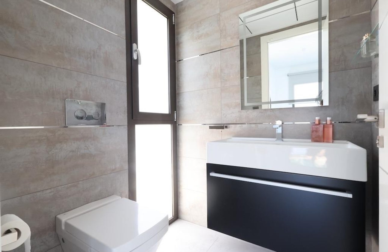 Resale - Villa -
Jávea - Xàbia - Monte Olimpo