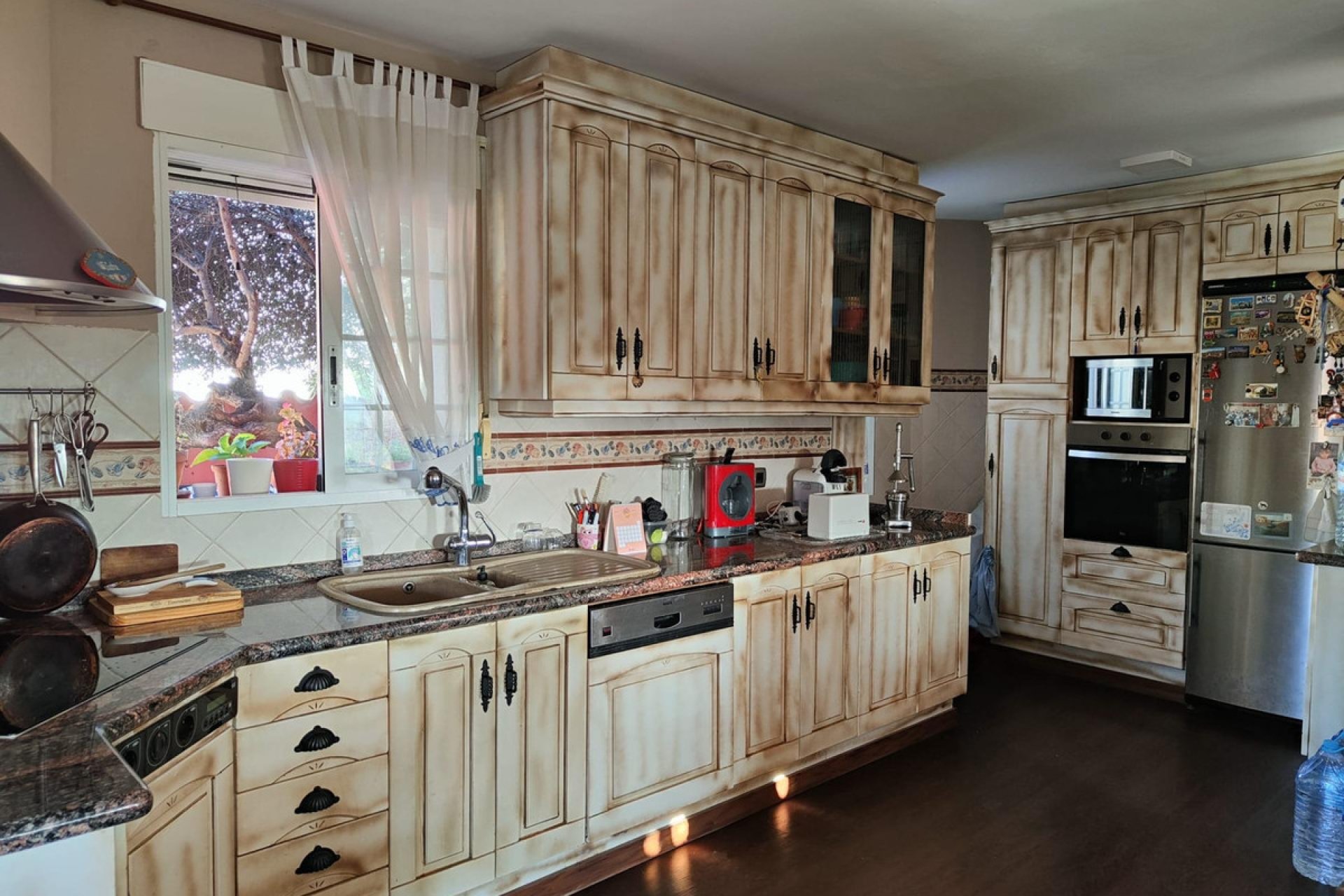 Resale - Villa -
La Nucía - La Nucia Centro