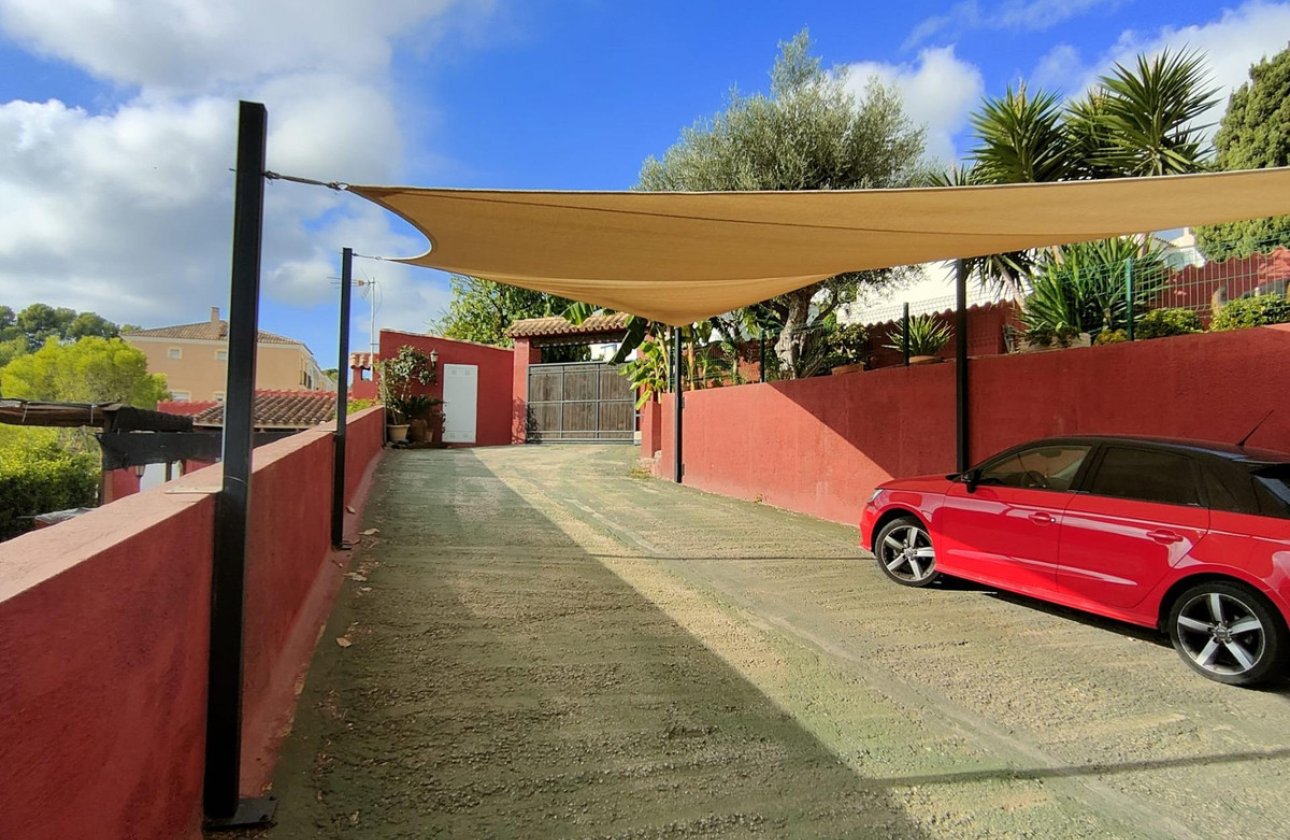 Resale - Villa -
La Nucía - La Nucia Centro