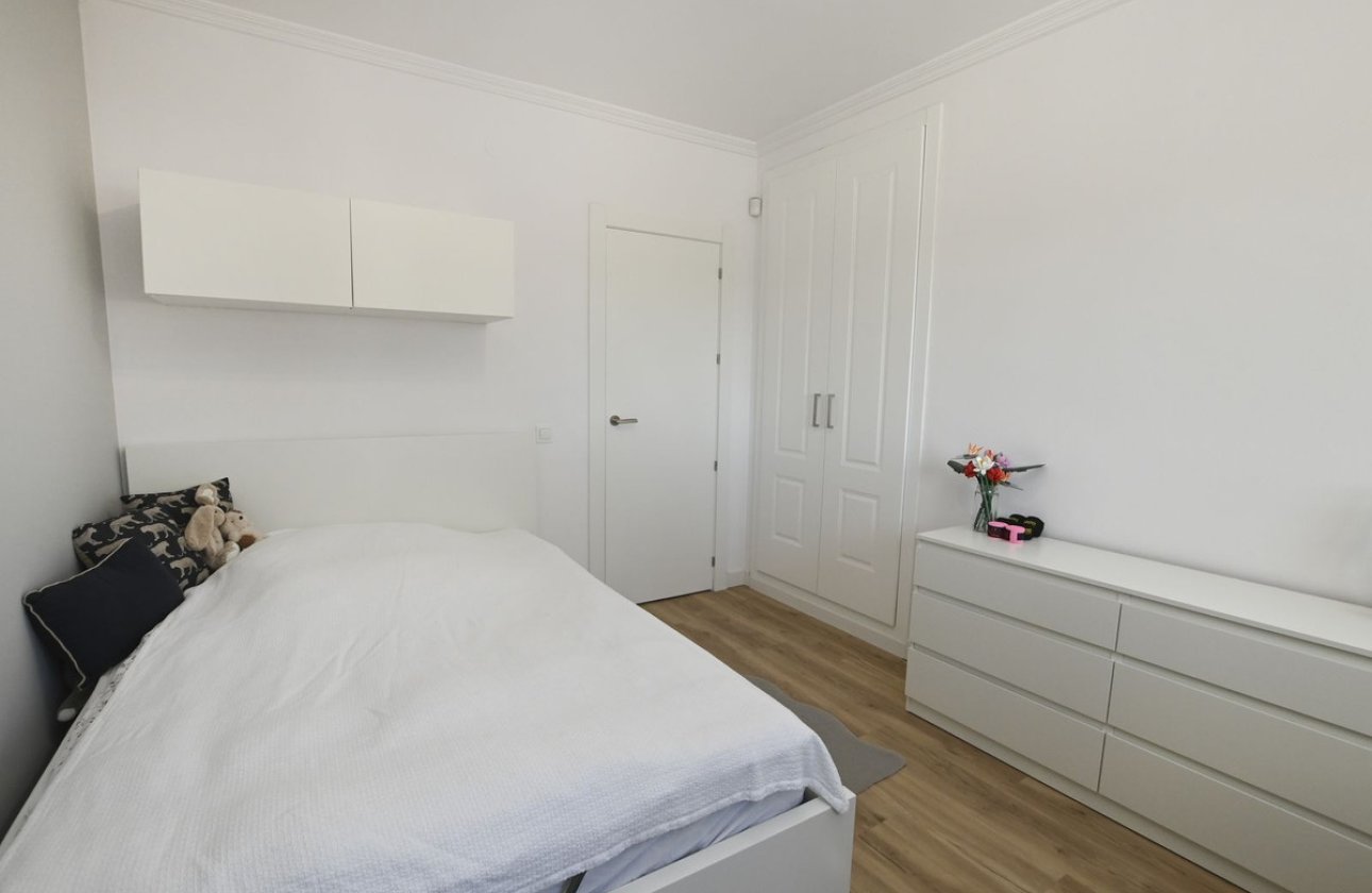 Resale - Villa -
La Nucía - La Nucia Centro