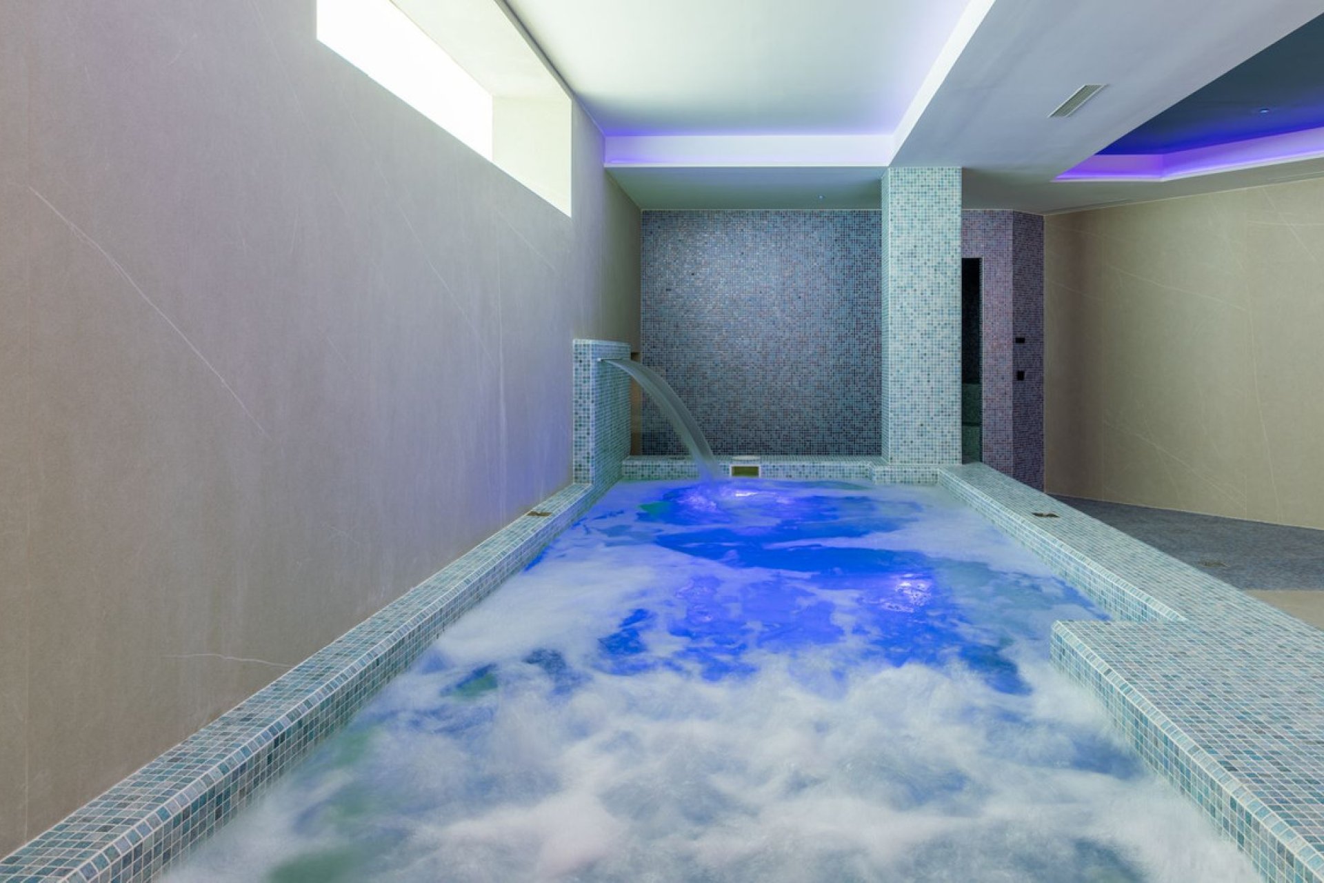 Resale - Villa -
La Nucía - La Nucia Centro