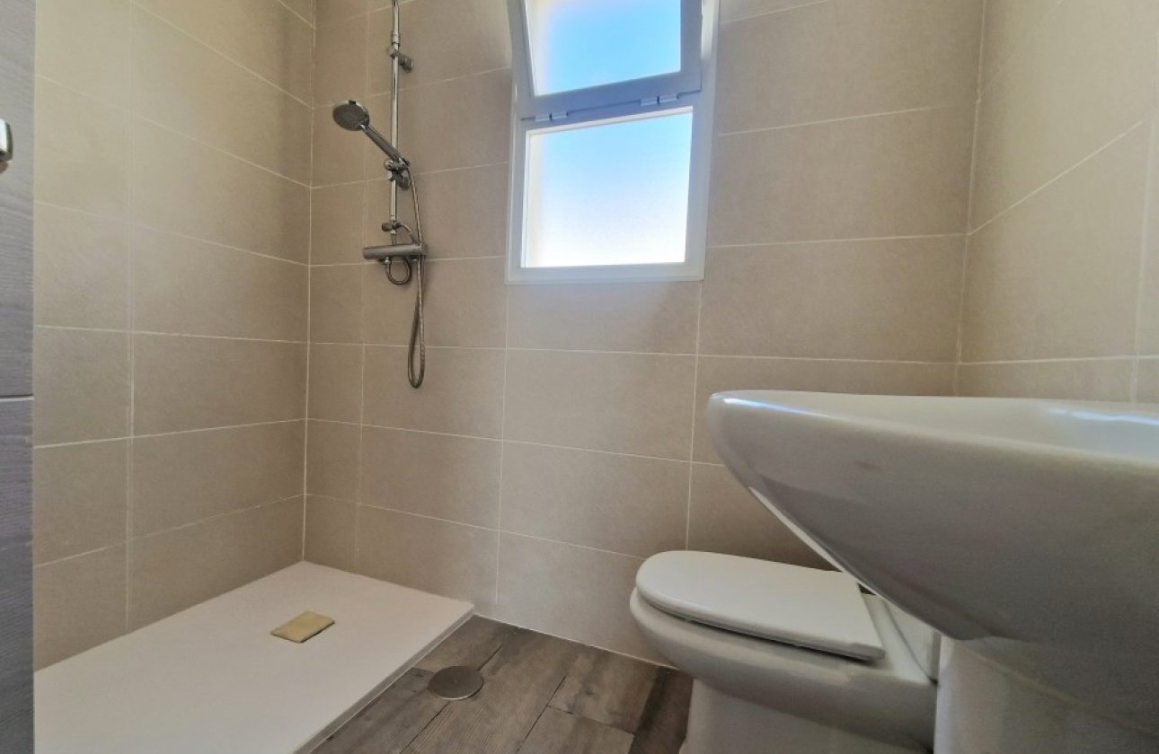 Resale - Villa -
La Nucía - La Nucia Centro