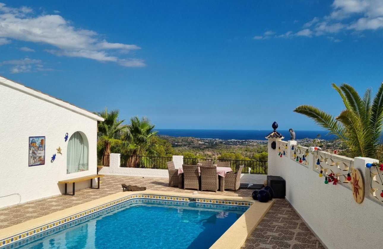 Resale - Villa -
La Nucía - La Nucia Centro