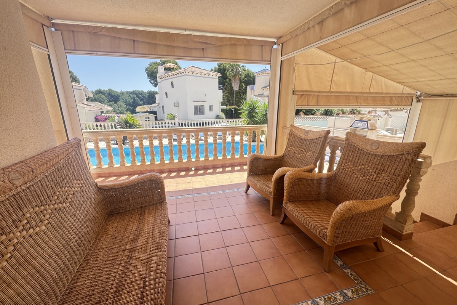Resale - Villa -
Las Ramblas Golf