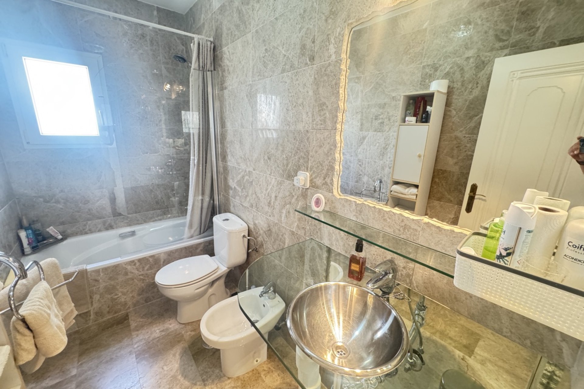 Resale - Villa -
Las Ramblas Golf