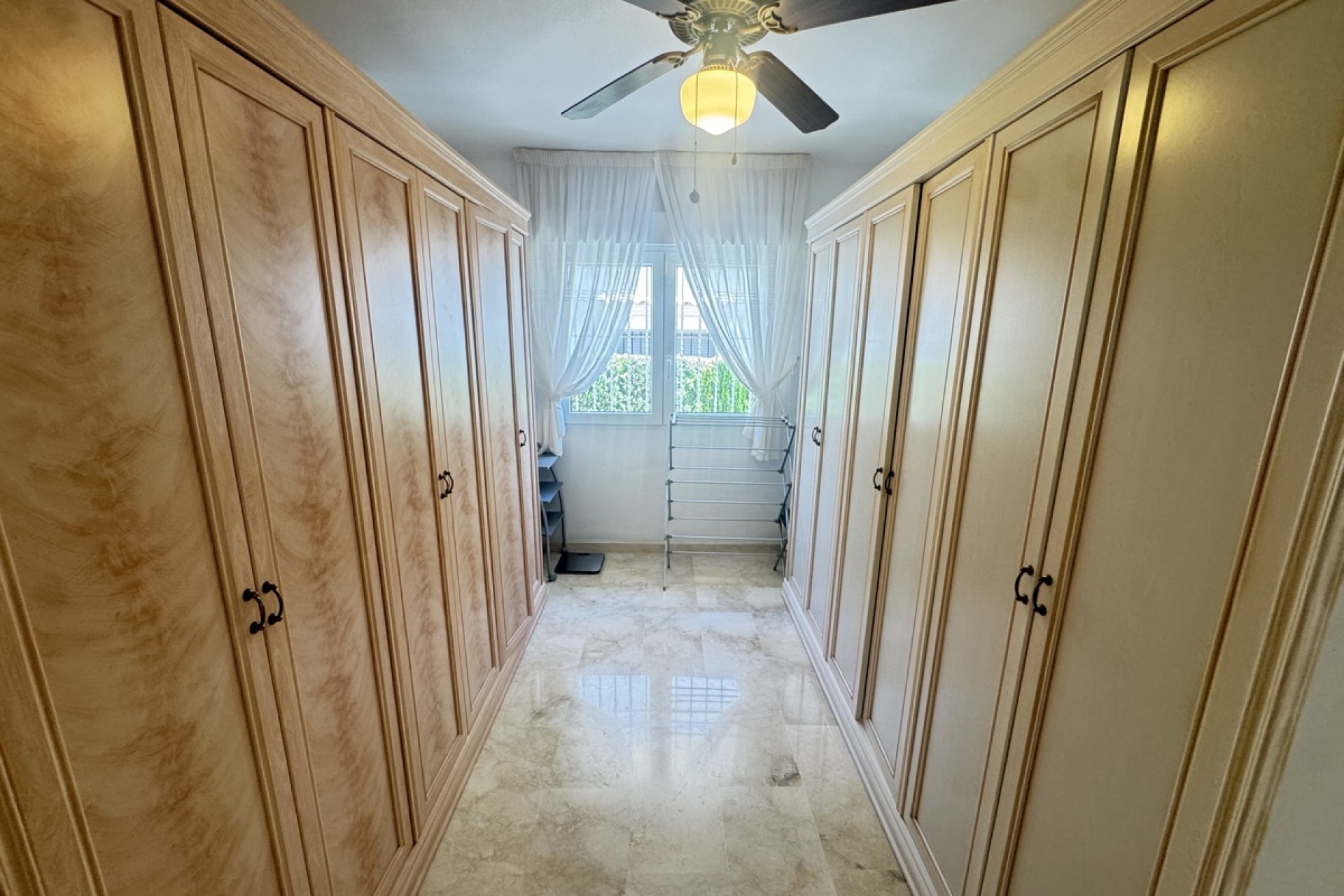 Resale - Villa -
Las Ramblas Golf